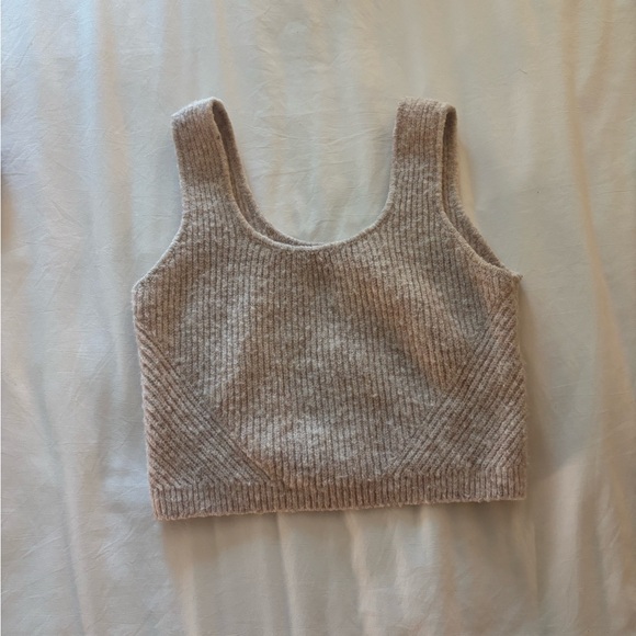 H&M Ribbed Knit Sweater - Picture 4 of 5